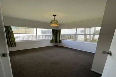 Photo of property in 43 Mayfair Crescent, Mairangi Bay, Auckland, 0630