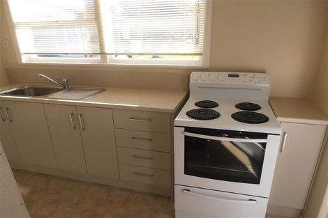 Photo of property in 1/68 Titirangi Road, New Lynn, Auckland, 0600