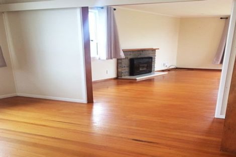 Photo of property in 36 Larne Avenue, Pakuranga Heights, Auckland, 2010
