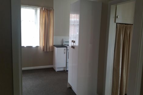 Photo of property in 15 Ihle Street, Terrace End, Palmerston North, 4410