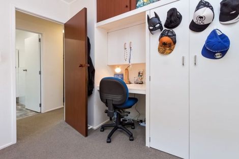 Photo of property in 2/83 Uxbridge Road, Cockle Bay, Auckland, 2014