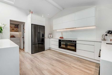 Photo of property in 18 Glengarry Avenue, Manly, Whangaparaoa, 0930