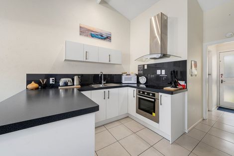 Photo of property in 4p Waikawa Road, Picton, 7220