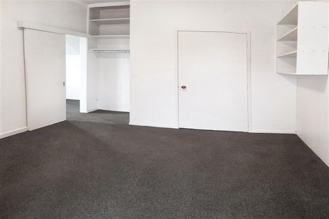 Photo of property in 242 Centreway Road, Orewa, 0931