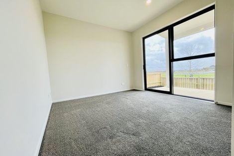 Photo of property in 32 Auranga Drive, Karaka, Papakura, 2113