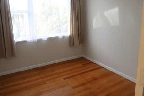 Photo of property in 49 Stewart Drive, Newlands, Wellington, 6037