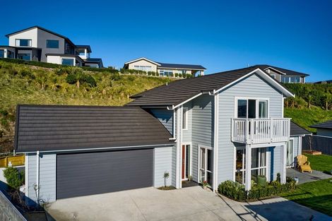 Photo of property in 28 Margaret Shields Avenue, Aotea, Porirua, 5024