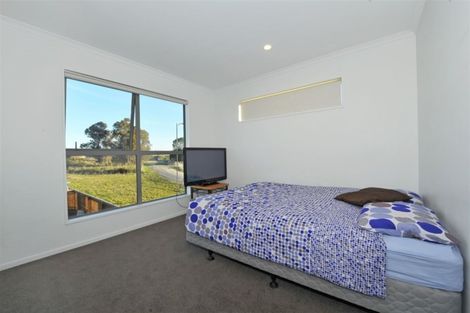 Photo of property in 33 William Dawson Crescent, Wigram, Christchurch, 8025