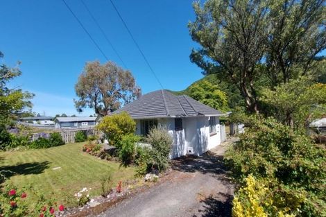 Photo of property in 107 Akatarawa Road, Birchville, Upper Hutt, 5018