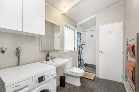 Photo of property in 131 Riria Kereopa Memorial Drive, Raglan, 3297