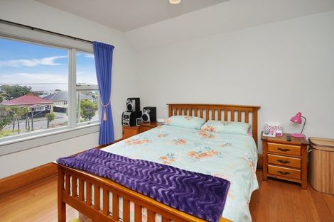 Photo of property in 33 Oram Avenue, New Brighton, Christchurch, 8061