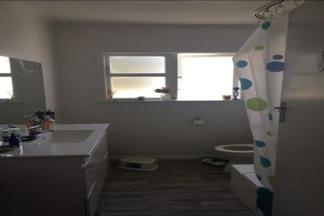 Photo of property in 72 Kiwi Road, Raumati Beach, Paraparaumu, 5032