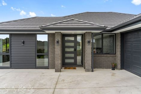 Photo of property in 6 Rata Lane, Maungaturoto, 0520