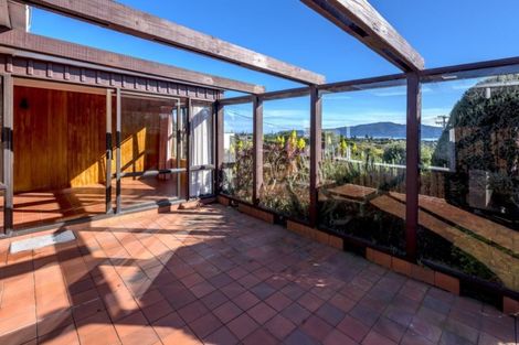 Photo of property in 18 Kawau Grove, Waikanae Beach, Waikanae, 5036