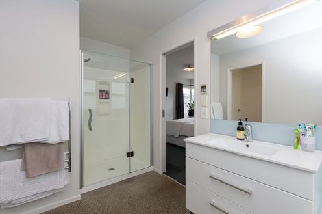 Photo of property in 19c Beach Street, Fitzroy, New Plymouth, 4312