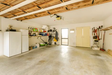 Photo of property in 123 Golf Road, Titirangi, Auckland, 0600