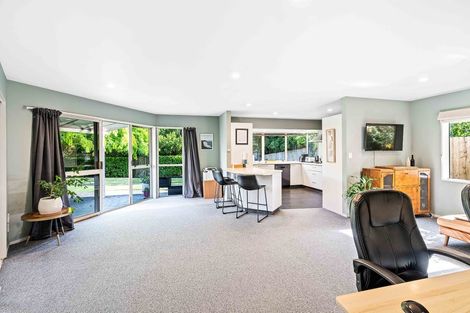 Photo of property in 3 Hamish Place, Westmorland, Christchurch, 8025