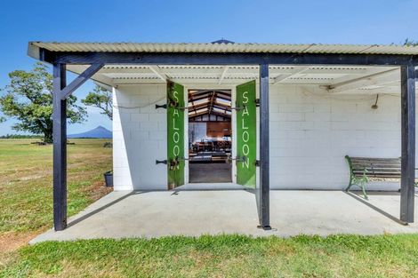 Photo of property in 208 Ngatimaru Road, Tikorangi, Waitara, 4383