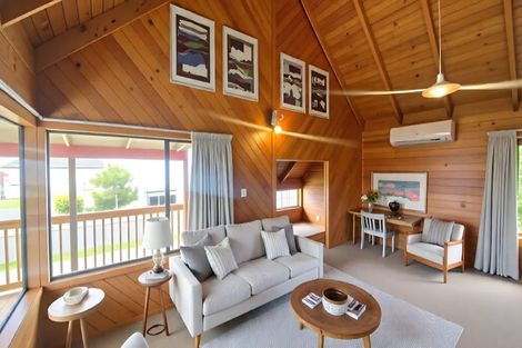 Photo of property in 18 Aurora Avenue, Snells Beach, 0920