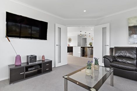 Photo of property in 22 Mitre Way, Solway, Masterton, 5810