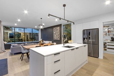 Photo of property in 18 Clissold Street, Merivale, Christchurch, 8014