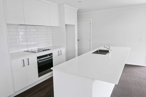 Photo of property in 34 Castletown Street, Wallaceville, Upper Hutt, 5018