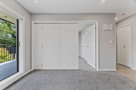 Photo of property in 10a/71 Spencer Road, Oteha, Auckland, 0632