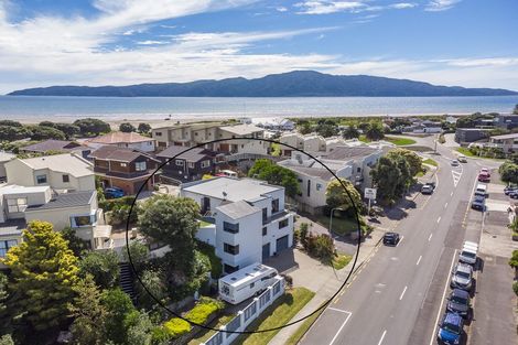 Photo of property in 379 Kapiti Road, Paraparaumu Beach, Paraparaumu, 5032