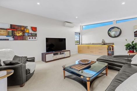 Photo of property in 135 Beach Road, Castor Bay, Auckland, 0620