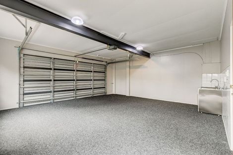 Photo of property in 2/13 Mana Esplanade, Paremata, Porirua, 5026