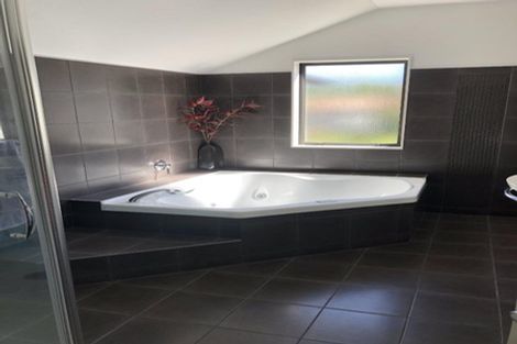 Photo of property in 10 Nautique Place, Waikawa, Picton, 7220