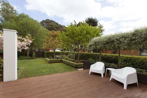 Photo of property in 31 Thornycroft Street, Fendalton, Christchurch, 8052