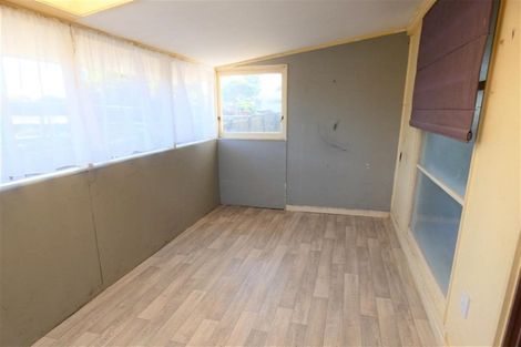 Photo of property in 16 Mail Avenue, Weymouth, Auckland, 2103