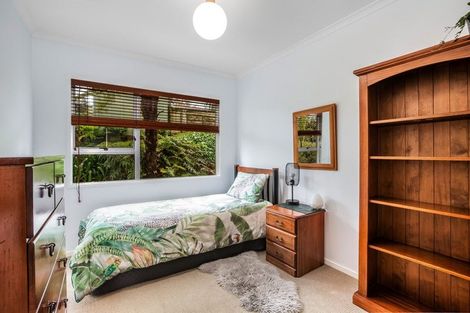 Photo of property in 129 Kahu Road, Paremata, Porirua, 5024