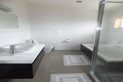 Photo of property in 217 Mark Avenue, Grenada Village, Wellington, 6037