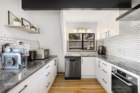 Photo of property in 28 Canberra Place, Waldronville, Dunedin, 9018