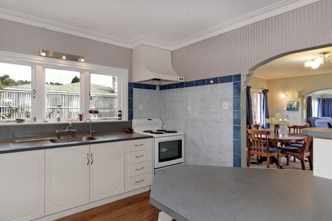 Photo of property in 148 Atkinson Road, Titirangi, Auckland, 0604