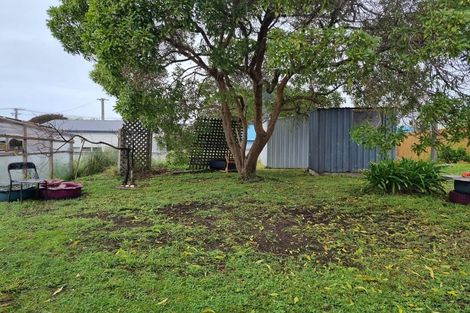 Photo of property in 33 Pacific Road, North New Brighton, Christchurch, 8083