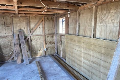 Photo of property in 82 Oki Street, Oreti Beach, Invercargill, 9879