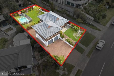 Photo of property in 8 Helvetia Drive, Browns Bay, Auckland, 0630