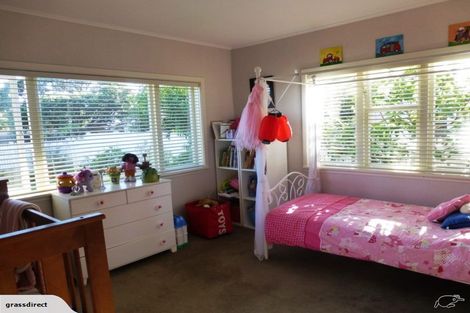 Photo of property in 6 Nelson Avenue, Northcote Point, Auckland, 0627
