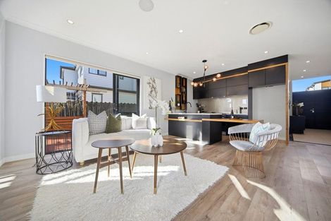 Photo of property in 20 Riroriro Road, Hobsonville, Auckland, 0616