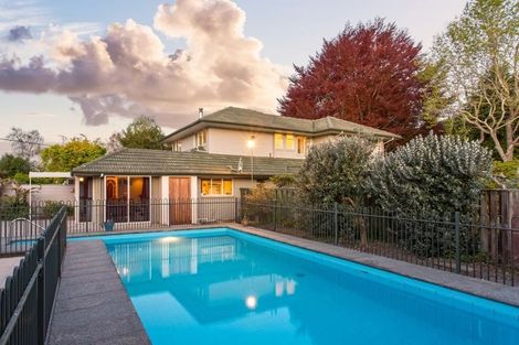 Photo of property in 385 Sawyers Arms Road, Harewood, Christchurch, 8051