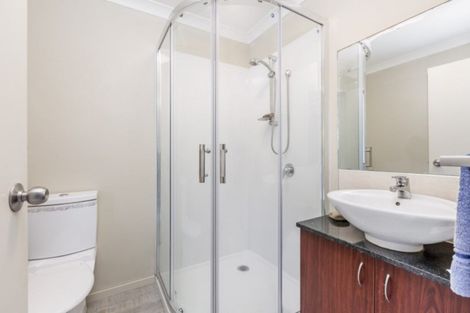 Photo of property in 2d/25 Weranui Road, Waiwera, Orewa, 0994