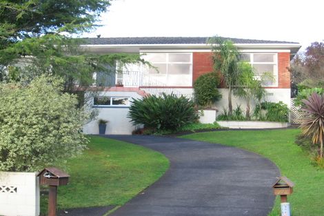 Photo of property in 13 Bacot Place, Howick, Auckland, 2014