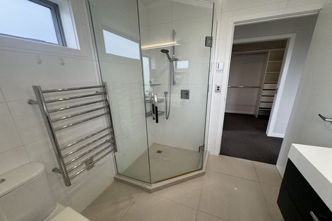 Photo of property in 2/6 Sandford Street, Campbells Bay, Auckland, 0630
