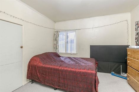 Photo of property in 189 Waimumu Road, Massey, Auckland, 0614