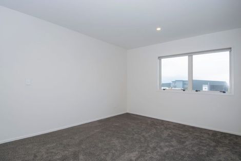 Photo of property in 80c Market Place, Papamoa Beach, Papamoa, 3118