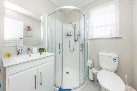 Photo of property in 37 Puriri Road, Manurewa, Auckland, 2102