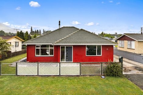 Photo of property in 24 Roseness Street, Palmerston, 9430